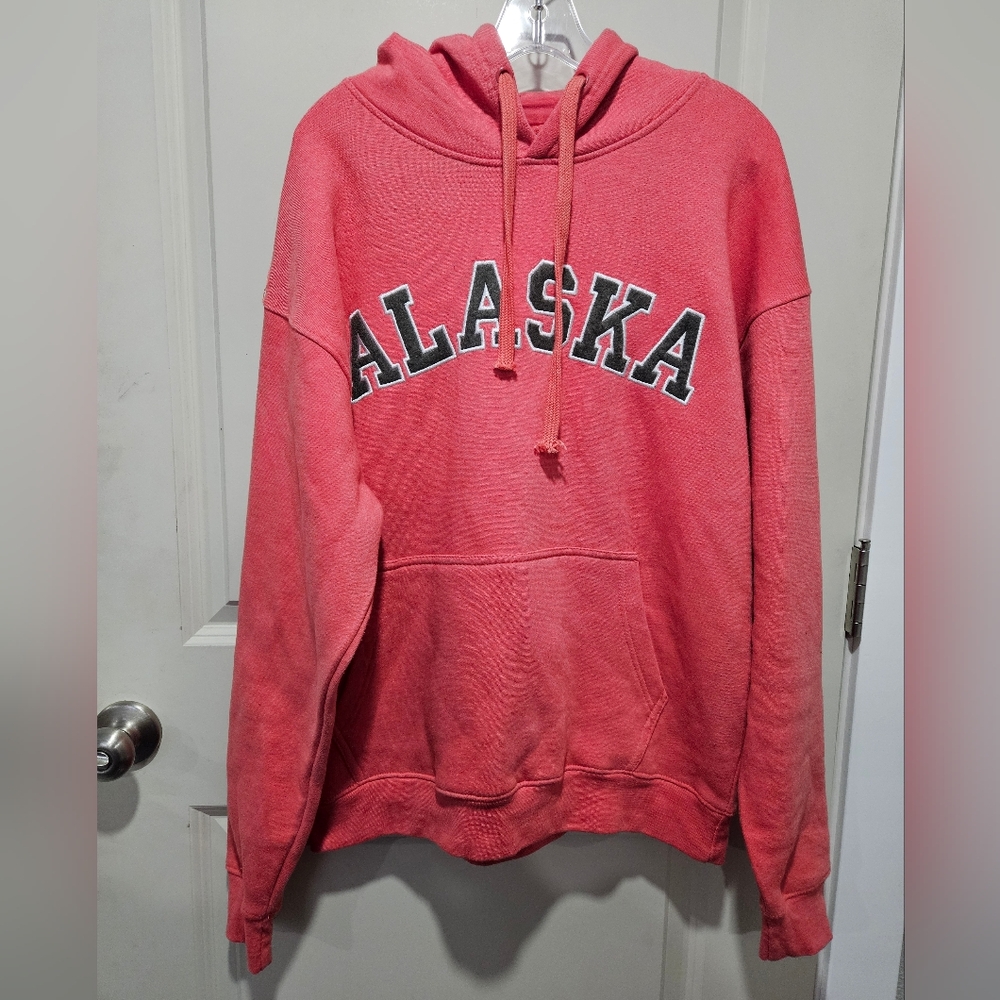 🩷 Alaska Women's Pink Hoodie Sweater